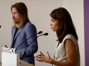  Los portavoces de Unidas Podemos, Isa Serra y Pablo Fernández