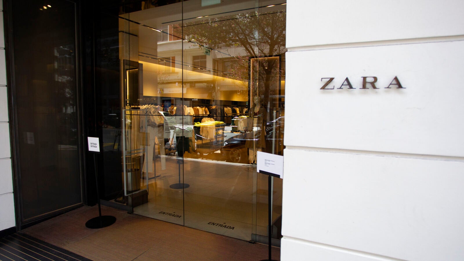 Los inesperados accesorios deportivos que ahora puedes comprar en Zara
