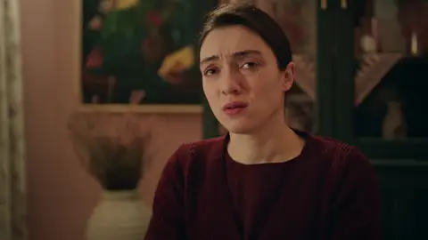 Gülben intenta que su matrimonio con Esat sea de verdad: ¿Lo conseguirá? Gülben intenta que su matrimonio con Esat sea de verdad: ¿Lo conseguirá?