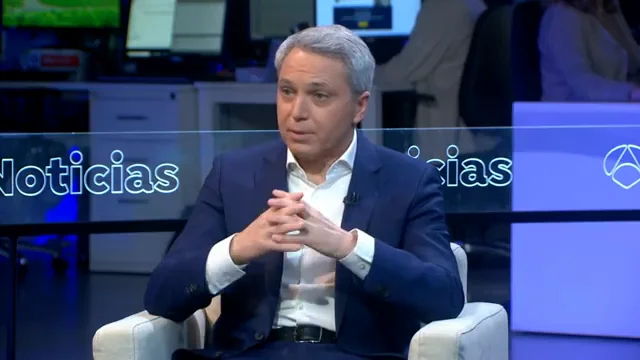 Vicente Vallés, presentador y director de Antena 3 Noticias 2 Vicente Vallés, presentador y director de Antena 3 Noticias 2