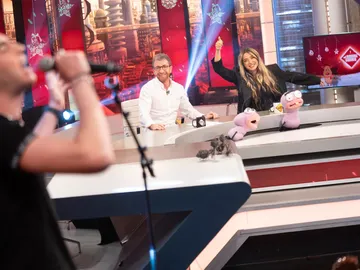 Lola Índigo se enamora con las voces de 'El Hormiguero 3.0': ¿Cuántas acertará como coach? Lola Índigo se enamora con las voces de 'El Hormiguero 3.0': ¿Cuántas acertará como coach?