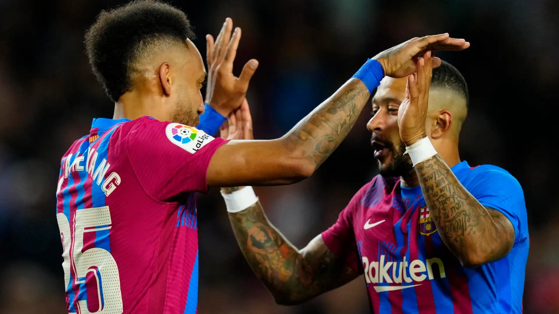 Dembel&eacute; gu&iacute;a al Barcelona en la victoria contra el Celta