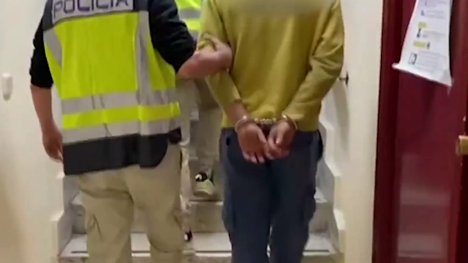 Detenidos 3 obreros que robaron tras la explosión Detenidos 3 obreros que robaron tras la explosión