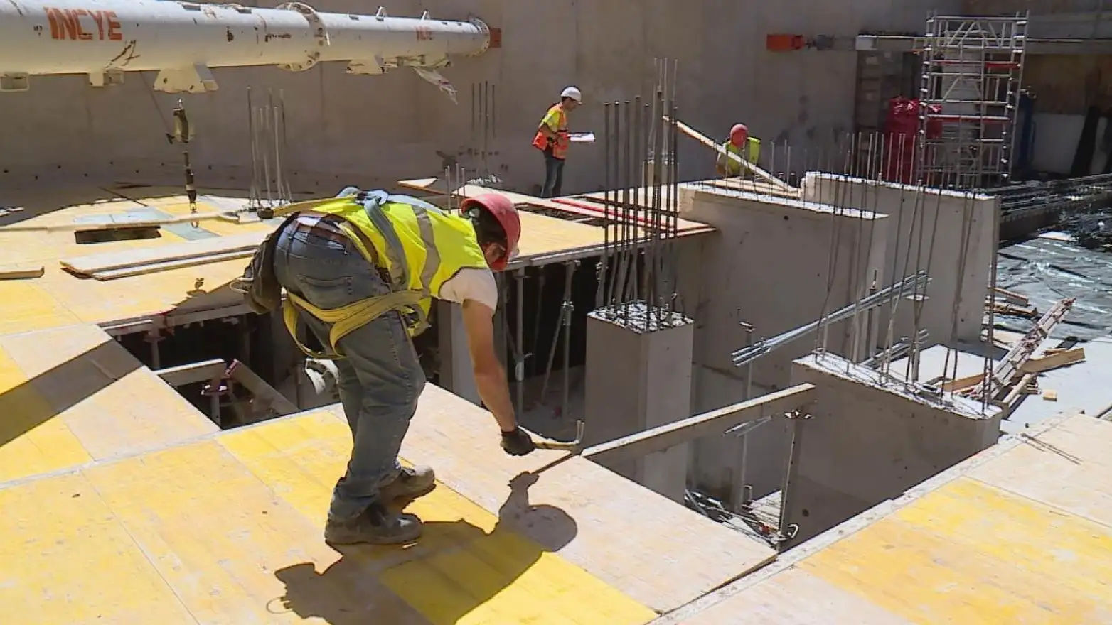 La falta de trabajadores ahoga el sector de la construcción La falta de trabajadores ahoga el sector de la construcción