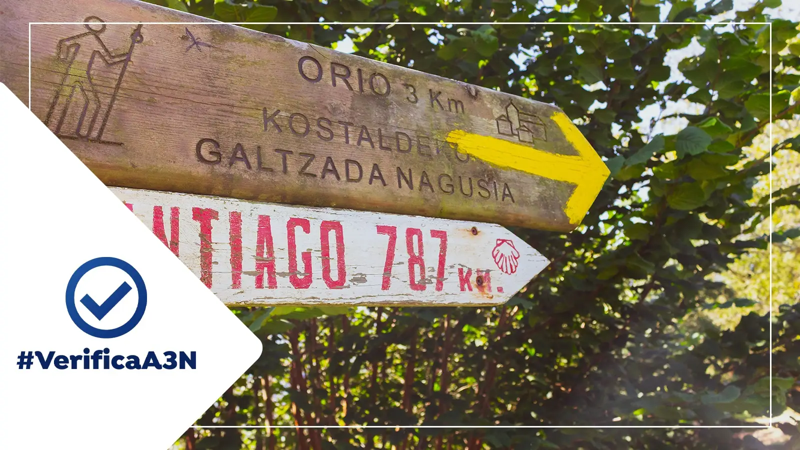 No te fíes de todas las señales que te encuentres en el Camino de Santiago: algunas podrían ser engañosas No te fíes de todas las señales que te encuentres en el Camino de Santiago: algunas podrían ser engañosas