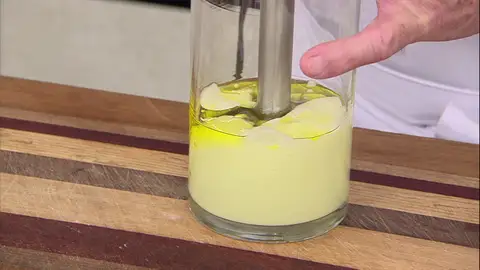 Mayonesa casera sin huevo, la mejor alternativa de Karlos Arguiñano Mayonesa casera sin huevo, la mejor alternativa de Karlos Arguiñano