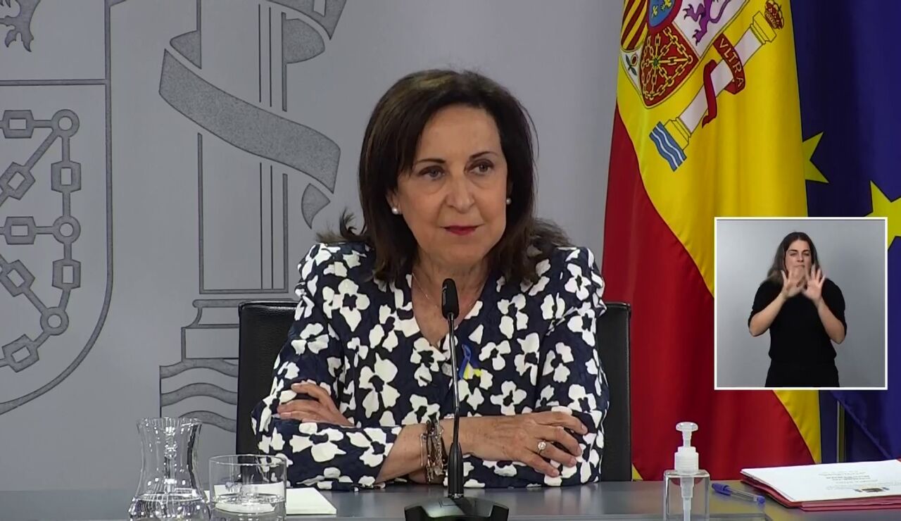 La comparecencia de Margarita Robles tras la destitución de Paz Esteban como directora del CNI, en vídeo