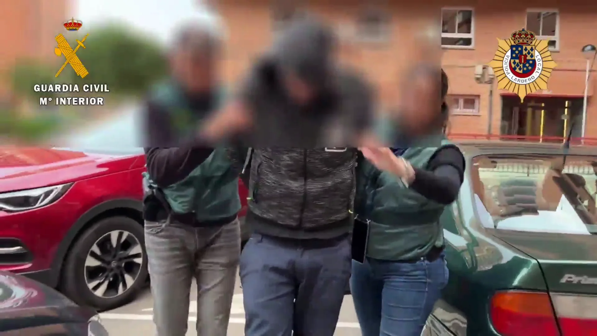 Detenido un hombre de 41 años en Lardero por el presunto acoso a una niña de 12 años Detenido un hombre de 41 años en Lardero por el presunto acoso a una niña de 12 años
