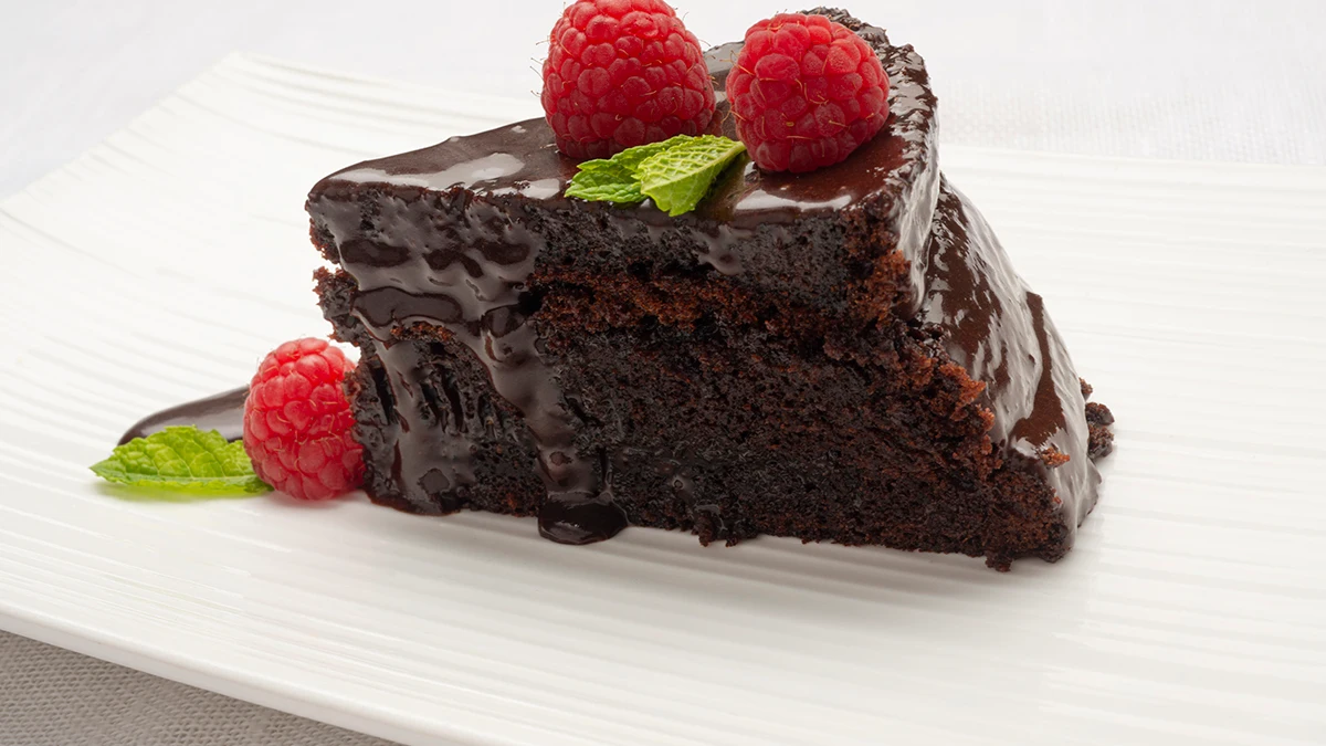 La receta de hoy de Eva Arguiñano: tarta de chocolate del diablo, jugosa y maravillosa