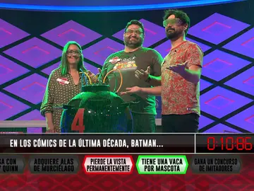 Las alocadas preguntas de ‘¡Boom!’: desde la mascota de Batman, hasta una cantata al café Las alocadas preguntas de ‘¡Boom!’: desde la mascota de Batman, hasta una cantata al café