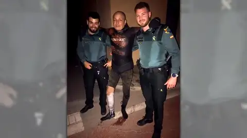 La proeza de Emilio Narbón: desapareció pescando y nadó durante 8 horas lesionado La proeza de Emilio Narbón: desapareció pescando y nadó durante 8 horas lesionado