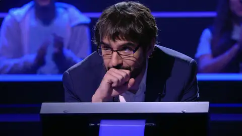 “A mí me da igual ya todo”: Juanra Bonet sufre con Cósima al ver que se arriesga por 100.000 euros en ‘¿Quién quiere ser millonario?’ “A mí me da igual ya todo”: Juanra Bonet sufre con Cósima al ver que se arriesga por 100.000 euros en ‘¿Quién quiere ser millonario?’