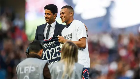 OFICIAL: Kylian Mbappé renueva por el PSG hasta 2025 OFICIAL: Kylian Mbappé renueva por el PSG hasta 2025