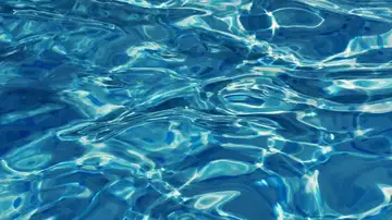 Imagen de archivo del agua de una piscina Imagen de archivo del agua de una piscina