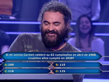 El Sevilla explota contra la ‘vecina Carmen’ en ‘¿Quién quiere ser millonario?’: “Esta mujer tiene más años que un bosque” El Sevilla explota contra la ‘vecina Carmen’ en ‘¿Quién quiere ser millonario?’: “Esta mujer tiene más años que un bosque”