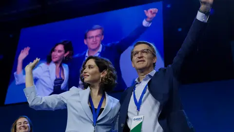 Isabel Díaz Ayuso y Alberto Núñez Feijóo en el XVII Congreso de Madrid Isabel Díaz Ayuso y Alberto Núñez Feijóo en el XVII Congreso de Madrid