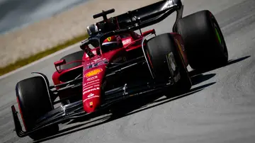 Leclerc, sobrado en Barcelona, consigue la pole, Sainz saldrá 3º y descalabro de Alonso, 17º Leclerc, sobrado en Barcelona, consigue la pole, Sainz saldrá 3º y descalabro de Alonso, 17º
