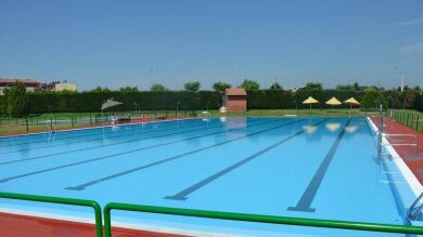 Piscinas Municipales en León 2022: listado, precios y horarios