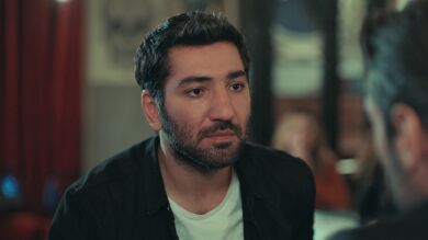 Aras confiesa lo que siente en realidad por Asya: “Estoy muy enamorado” 