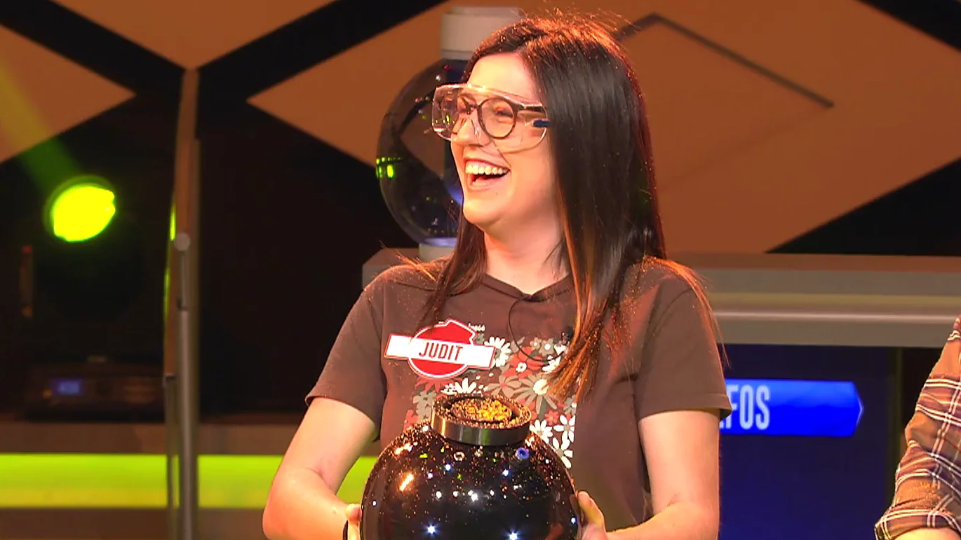 ¡Al suelo! Judit se lleva un susto terrible con la bomba caliente de ‘¡Boom!’ ¡Al suelo! Judit se lleva un susto terrible con la bomba caliente de ‘¡Boom!’