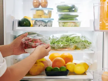 Almacenaje de comida en la nevera Almacenaje de comida en la nevera
