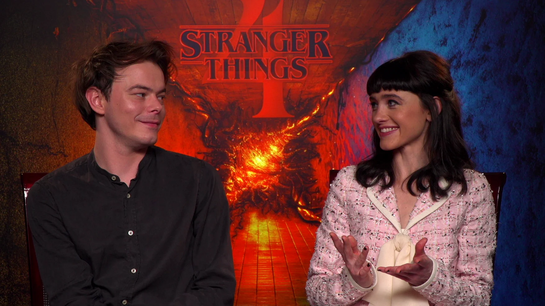 Charlie Heaton y Natalia Dyer de 'Stranger Things'