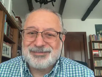 Daniel López Acuña. Daniel López Acuña.