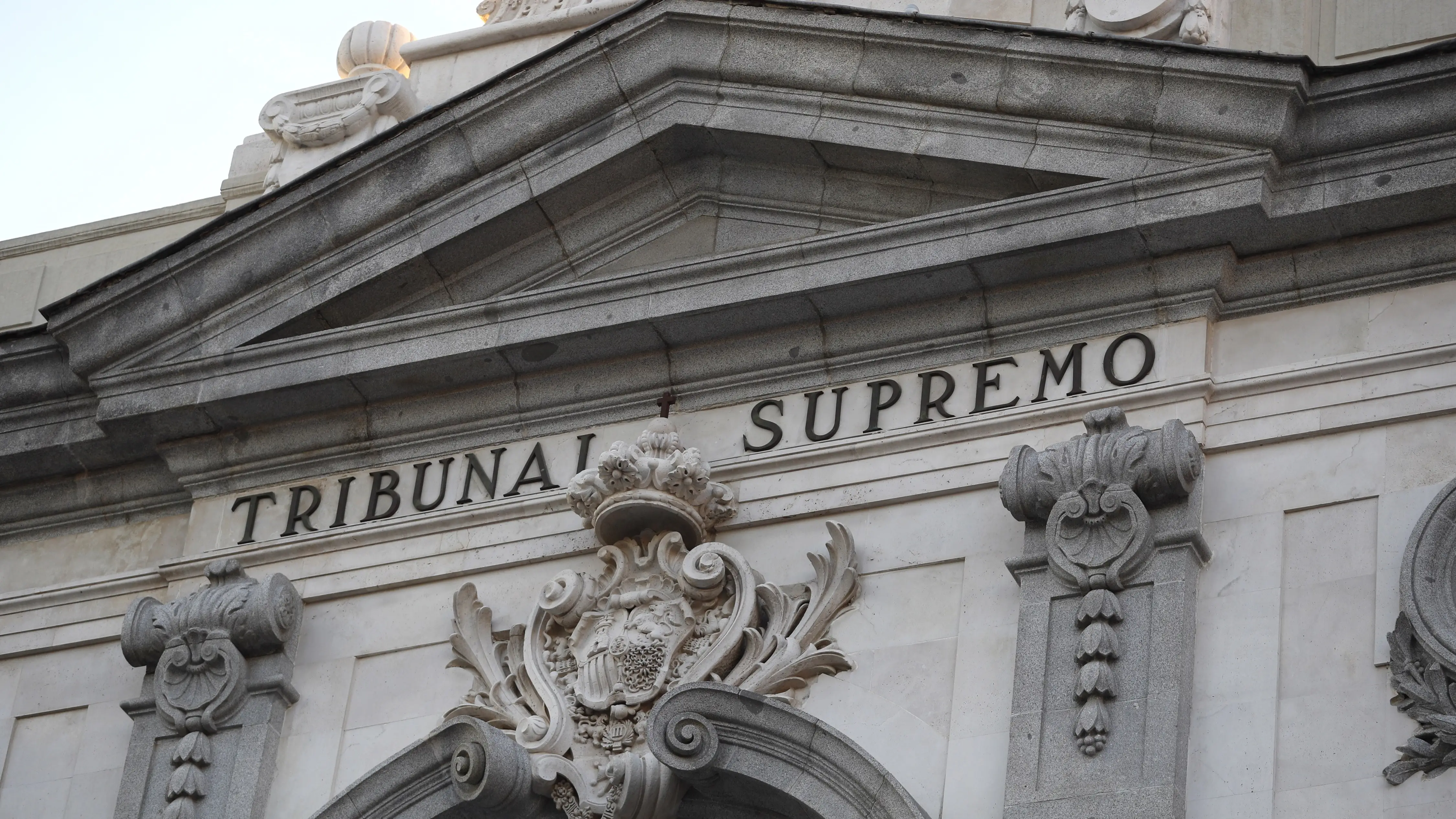 Detalle de la fachada del Tribunal Supremo Detalle de la fachada del Tribunal Supremo