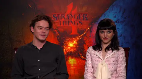 Charlie Heaton y Natalia Dyer de 'Stranger Things' Charlie Heaton y Natalia Dyer de 'Stranger Things'