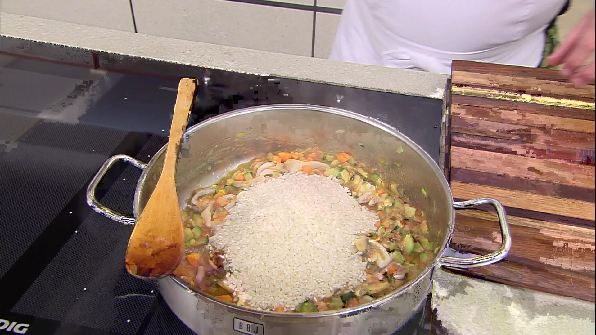 Medida justa de arroz y caldo Medida justa de arroz y caldo