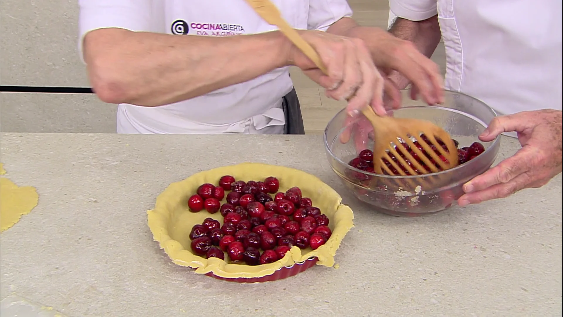 Cerezas sin hueso: el truco fácil y sin esfuerzo, de Karlos Arguiñano Cerezas sin hueso: el truco fácil y sin esfuerzo, de Karlos Arguiñano