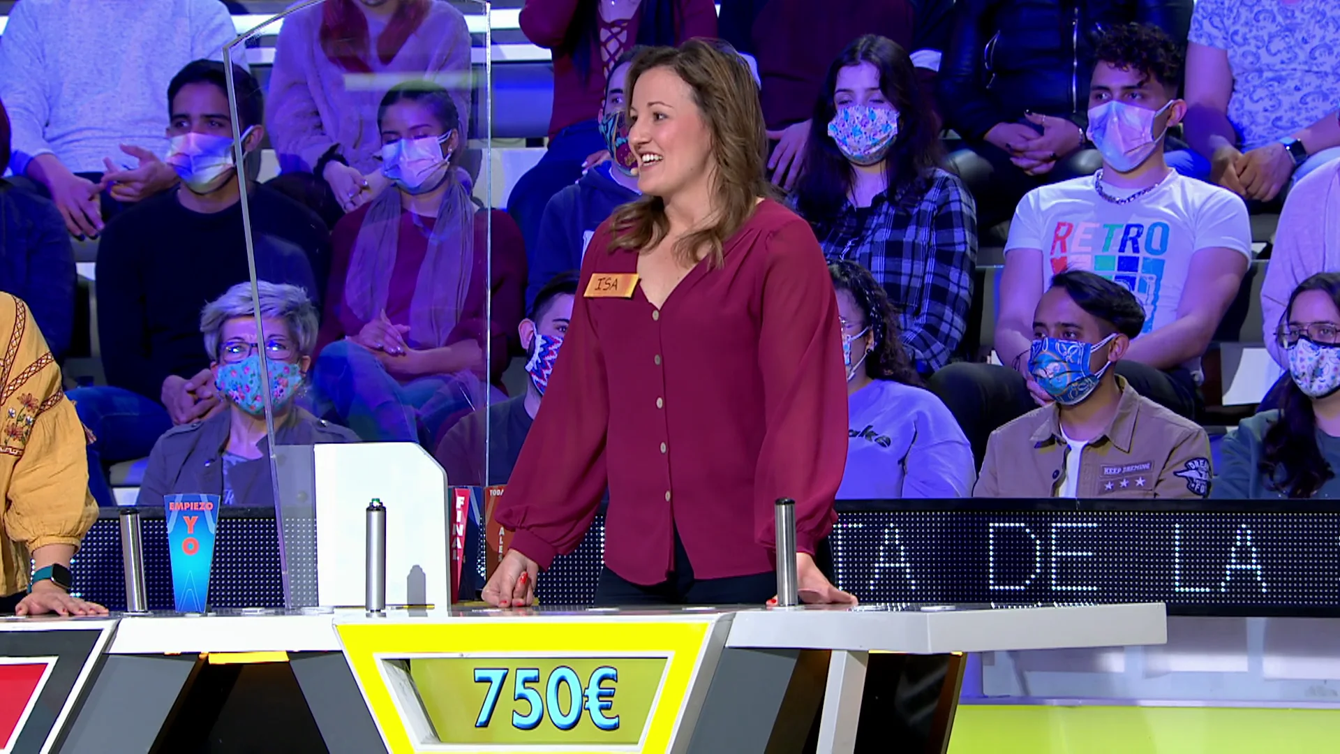 Jorge Fernández intenta que Isa se la juegue en ‘La ruleta de la suerte’: “¡Vaya pareja más aburrida!" Jorge Fernández intenta que Isa se la juegue en ‘La ruleta de la suerte’: “¡Vaya pareja más aburrida!"
