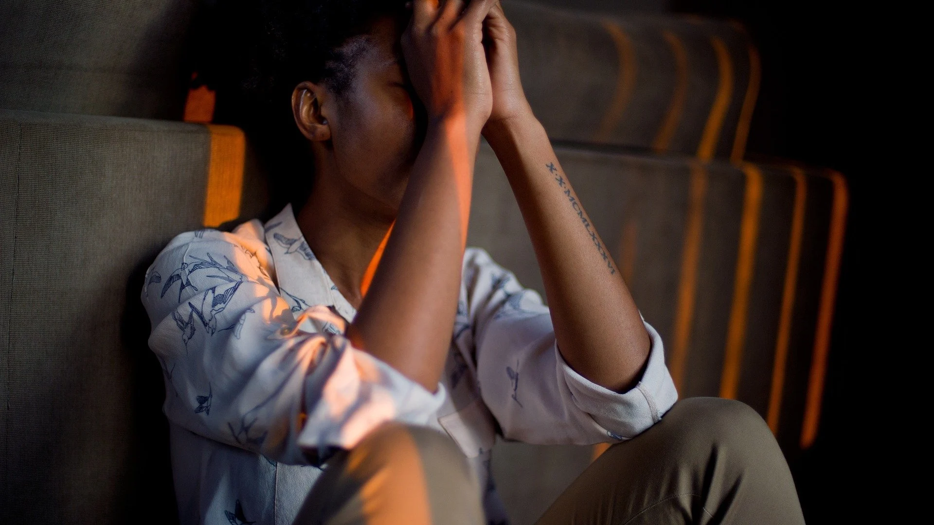 Una mujer triste Una mujer triste