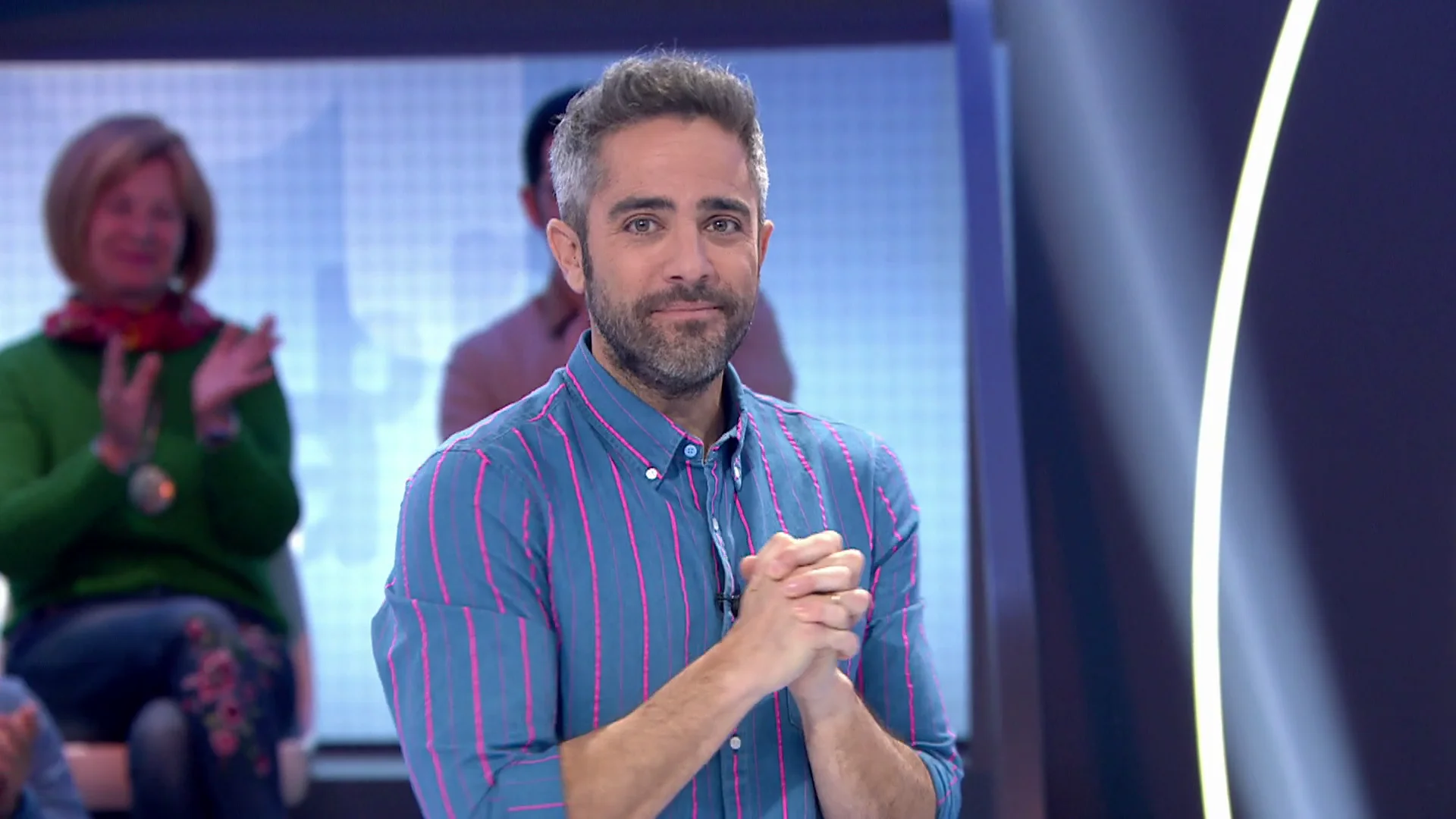 Roberto Leal, feliz por el cambio de ‘Pasapalabra’ que abre una nueva etapa: “Es la primera vez que les veo las caras” Roberto Leal, feliz por el cambio de ‘Pasapalabra’ que abre una nueva etapa: “Es la primera vez que les veo las caras”