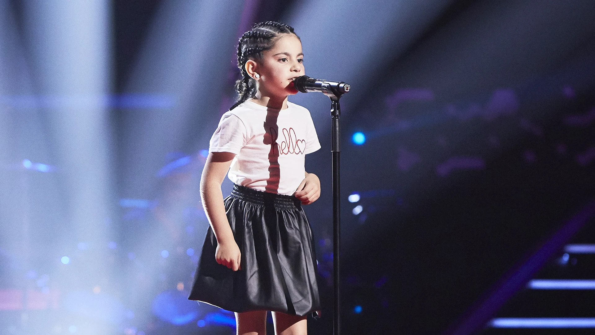 Actuación Macarena Estévez Macarena Estévez canta ‘Bienvenidos’ en las Audiciones a ciegas de ‘La Voz Kids’
