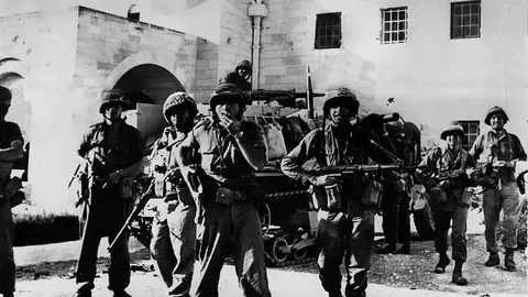 Efemérides de hoy 5 de junio de 2022: se inicia el conflicto bélico conocido como la Guerra de los Seis Días. Efemérides