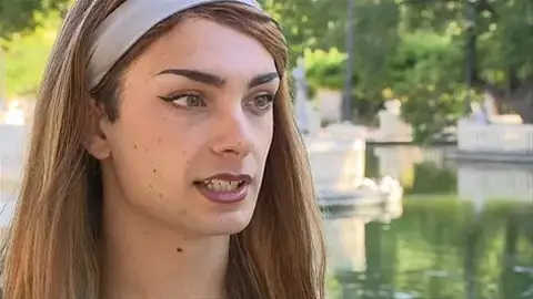 Aura, la chica transexual que denuncia los hechos Aura, la chica transexual que denuncia los hechos