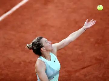 Halep sufrió un ataque de pánico en su partido ante Zheng: "Carecía del control de mi cuerpo" Halep sufrió un ataque de pánico en su partido ante Zheng: "Carecía del control de mi cuerpo"