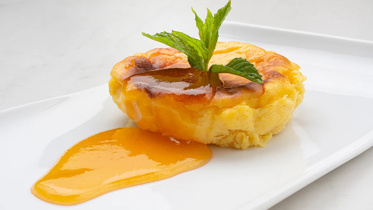 ¡Batir y al horno! Pastelitos de queso, una de las recetas más fáciles y rápidas de Arguiñano ¡Batir y al horno! Pastelitos de queso, una de las recetas más fáciles y rápidas de Arguiñano
