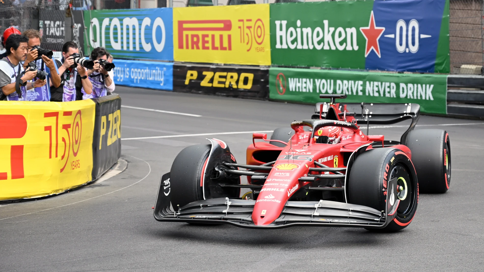 Pole de Leclerc en Mónaco con Sainz 2º y Alonso 7º en una accidentada clasificación