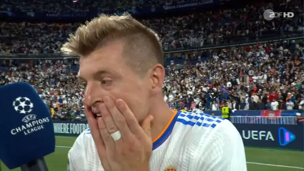 La reacci&oacute;n de Toni Kroos a la pregunta del periodista