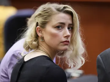 Amber Heard durante la lectura del veredicto Amber Heard durante la lectura del veredicto