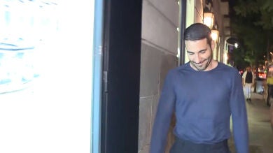 La risita de Miguel Ángel Silvestre al preguntarle por su nueva novia, Andrea Sesma