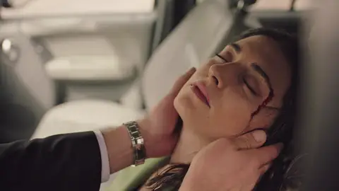 Ceylan, entre la vida y la muerte tras sufrir un grave accidente de coche Ceylan, entre la vida y la muerte tras sufrir un grave accidente de coche