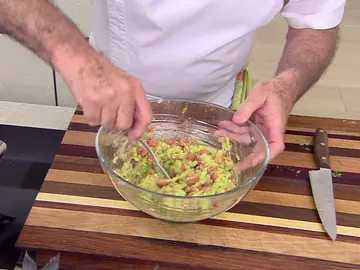 Guacamole casero elaborado por Arguiñano: ingredientes naturales y listo en 5 minutos Guacamole casero elaborado por Arguiñano: ingredientes naturales y listo en 5 minutos