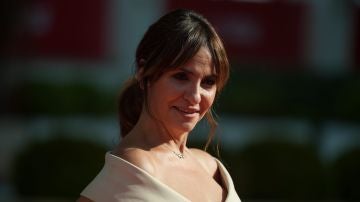 Melani Olivares: su atrevida foto sin la parte de arriba del bikini