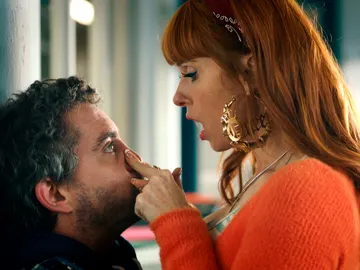 Morgane, en pánico al descubrir el motivo de la misteriosa actitud de Karadec Morgane, en pánico al descubrir el motivo de la misteriosa actitud de Karadec