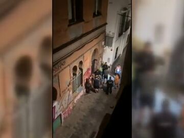 Okupan un edificio de Sevilla propiedad de una empresa eléctrica y amenazan de muerte a los vecinos 