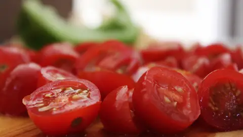 Tomates cherry cortados Tomates cherry cortados