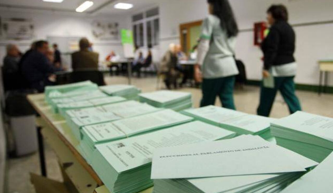 Colegios electorales en Sevilla para votar en las elecciones andaluzas 2022